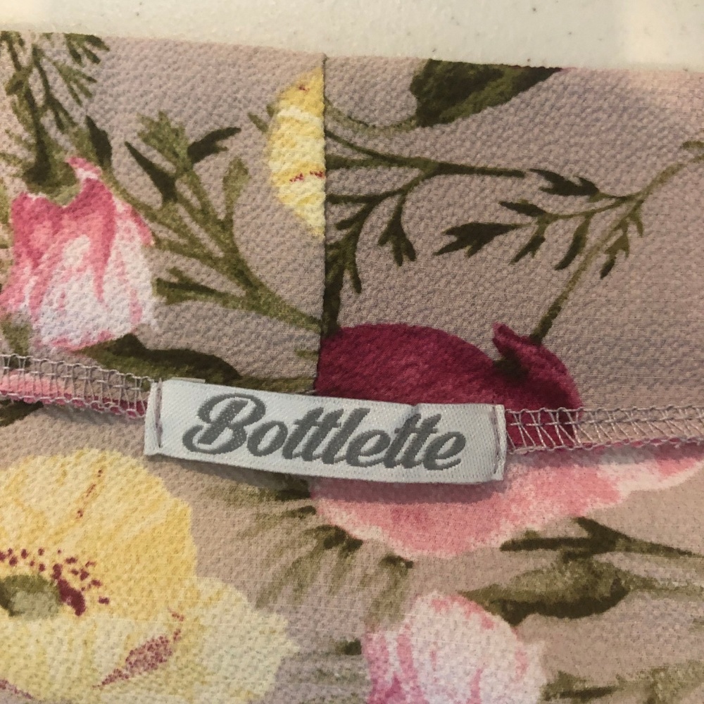 Bottlette Boutique Floral Pink Kimono Wrap Shrug - Picture 6 of 6